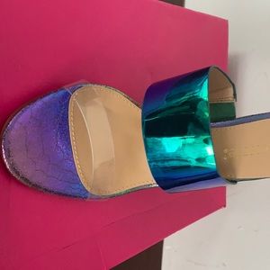 Clear iridescent shoe